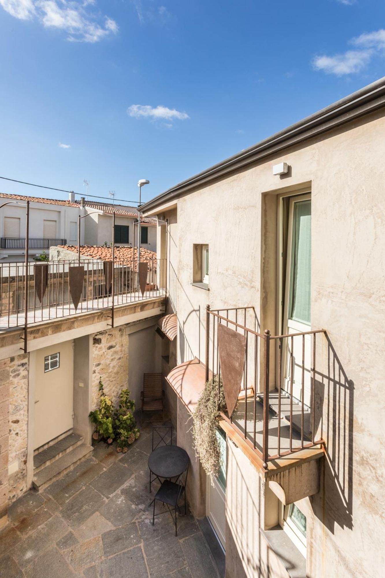 Il Cortiletto Hotel Maison Tresnuraghes Kültér fotó
